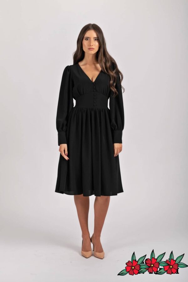 Rochie neagra cu nasturi decorativi